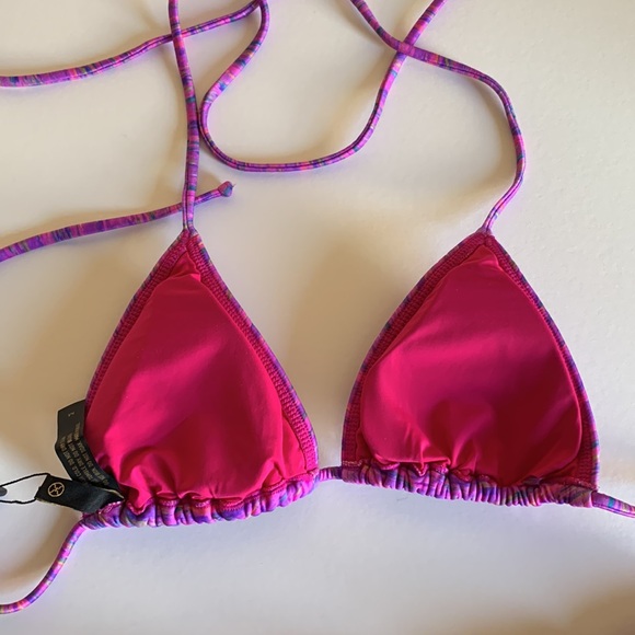 Vix Giverny Embroidered Tri Bikini Top and matching bottom - Picture 10 of 12